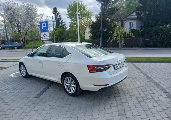 Skoda Superb cena 85900 przebieg: 178000, rok produkcji 2020 z Warszawa małe 781